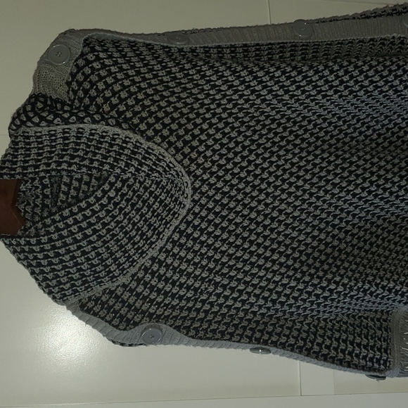 ✏[LOVE by Chesley] PONCHO - Picture 6 of 7